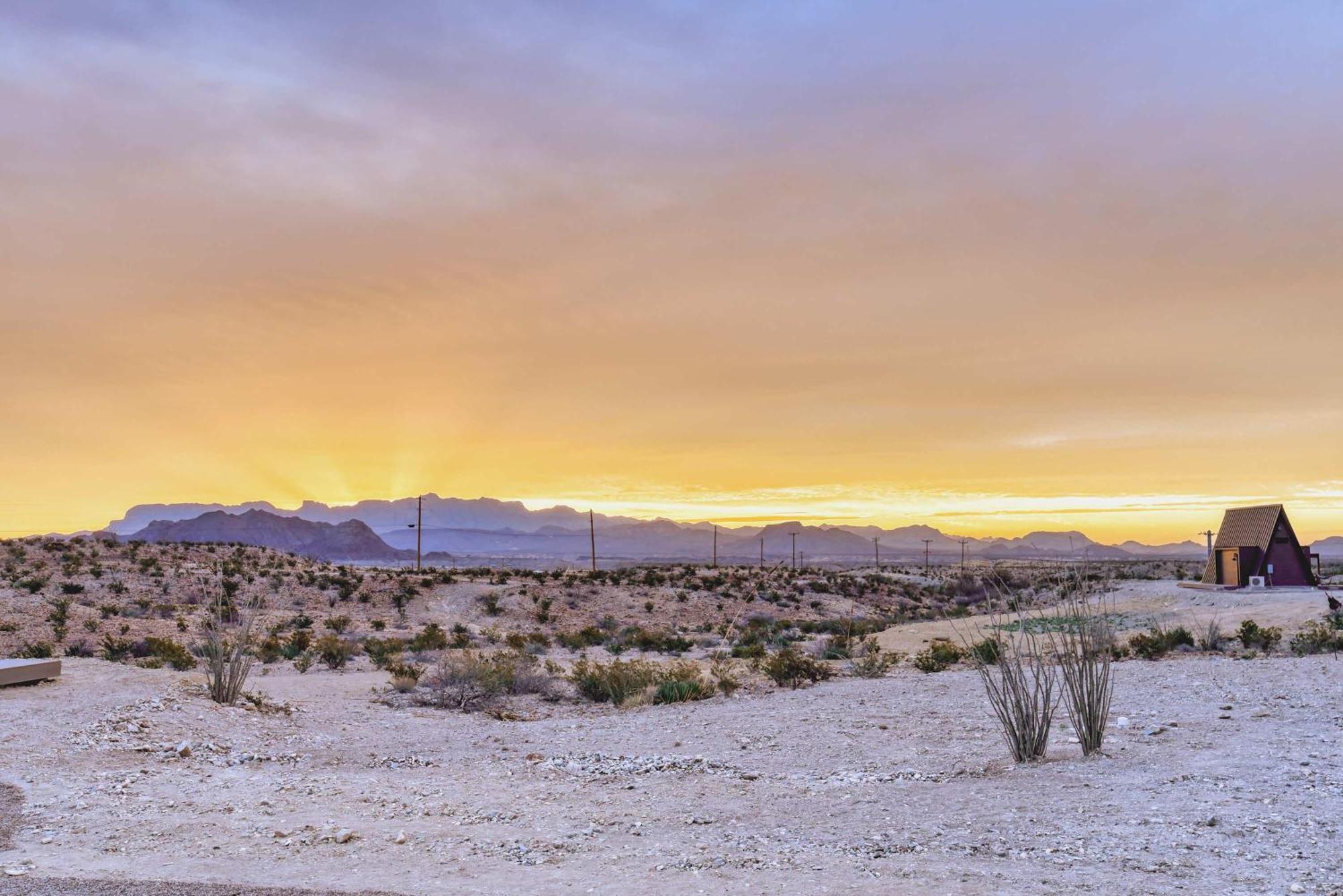 Stardust Luxury Cottage With Loft & A Great View Terlingua Esterno foto